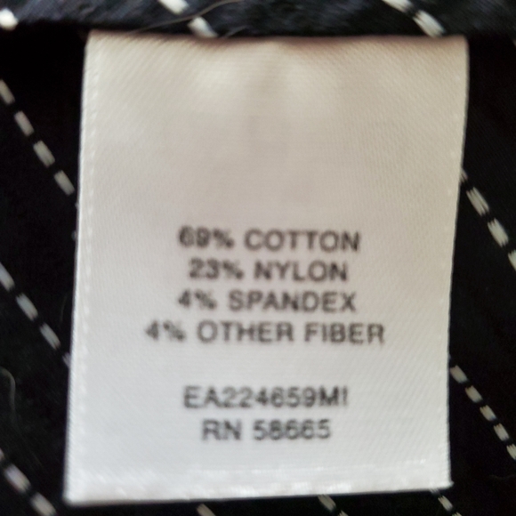 Classiques Entier Atelier Black and White V-Neck Wrap with Bow Closure Blouse - Picture 11 of 13